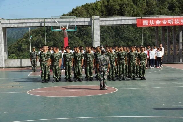 激昂青春，熱撒九月 | 記江西江西婺源茶業(yè)職業(yè)學(xué)院2017年新生軍訓(xùn)